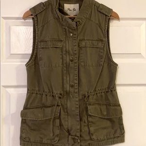 Fashion Vest Army Green Size Medium